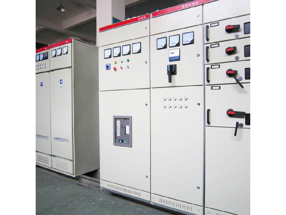 MNS低压抽出式开关柜